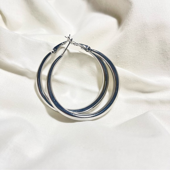 Never Basic ! - Picture 2 of 2